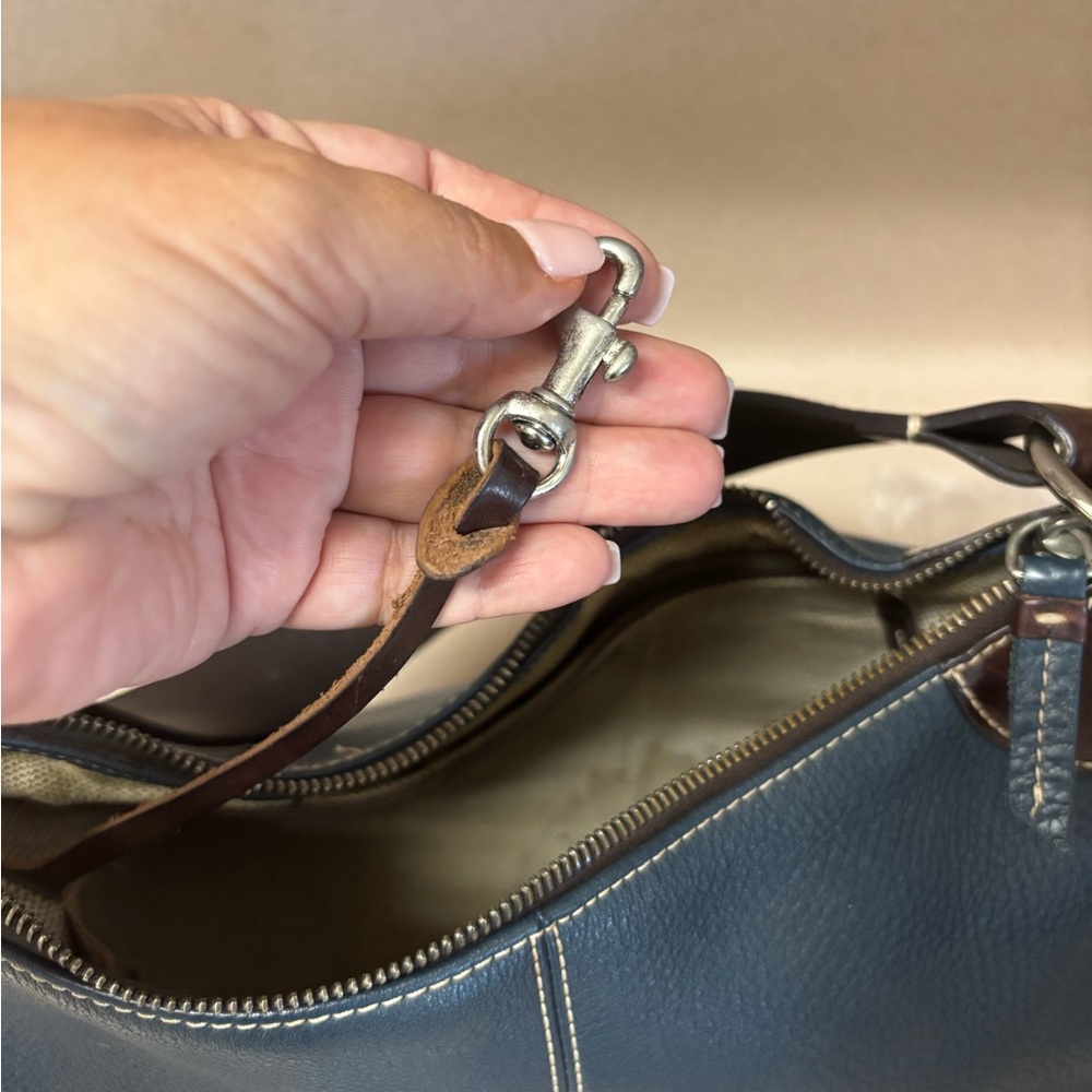 Vintage Dooney & Bourke Navy Shoulder Bag - Picture 11 of 16